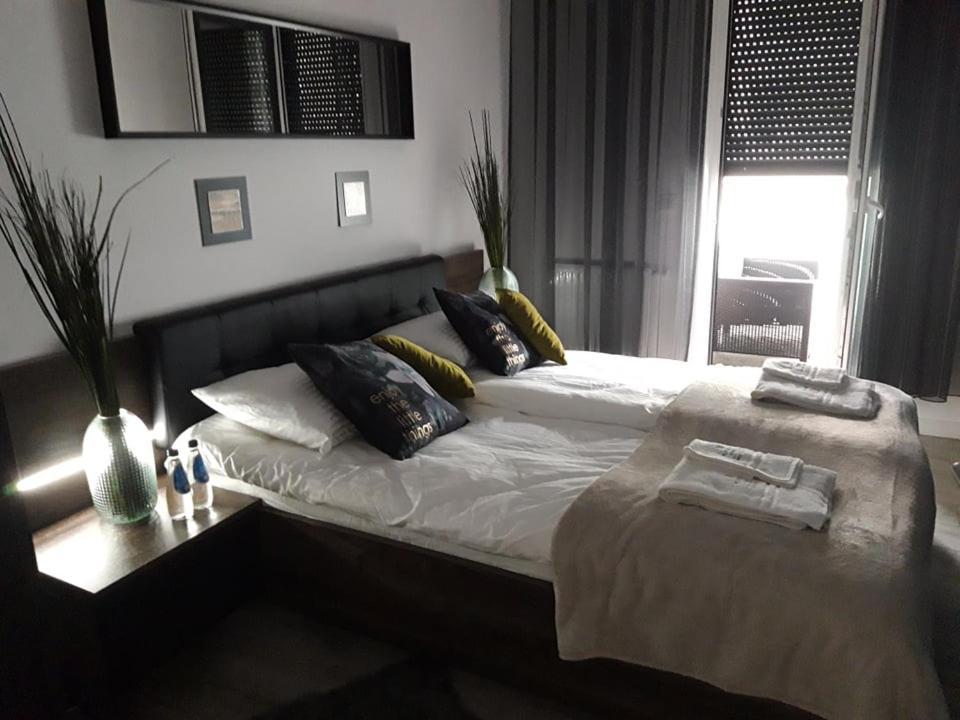 Aparthotel Rewal Exteriér fotografie